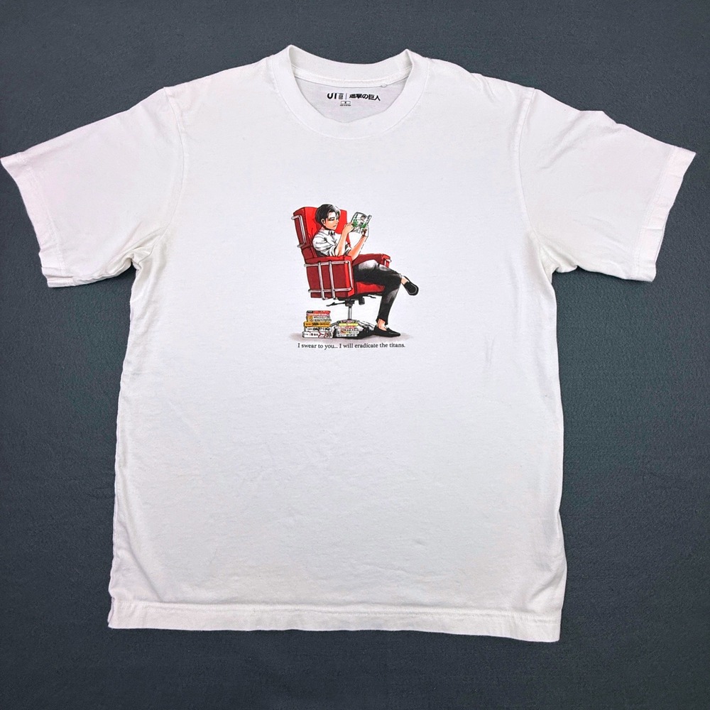 Uniqlo T-Shirt Men Medium White Attack on Titan Levi Ackerman Graphic Tee